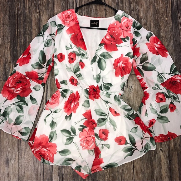 Bell Sleeve Rose Print Romper - Picture 2 of 8